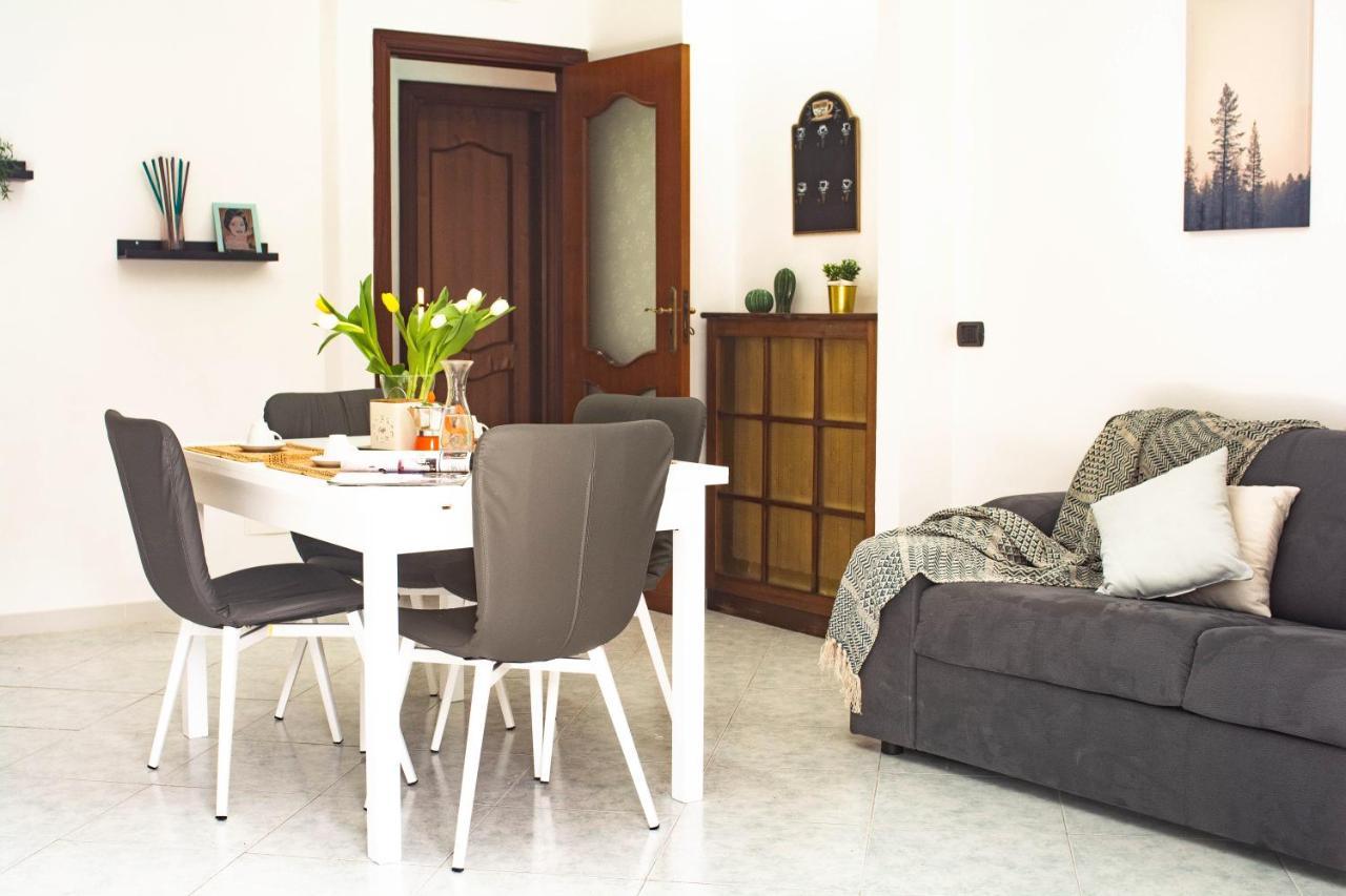 La Casa Dell'Arte Villa Наполи Екстериор снимка