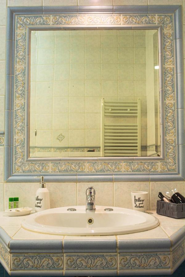 La Casa Dell'Arte Villa Наполи Екстериор снимка